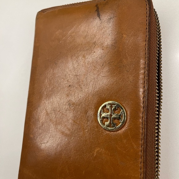 tory burch leather wallet - Picture 5 of 5